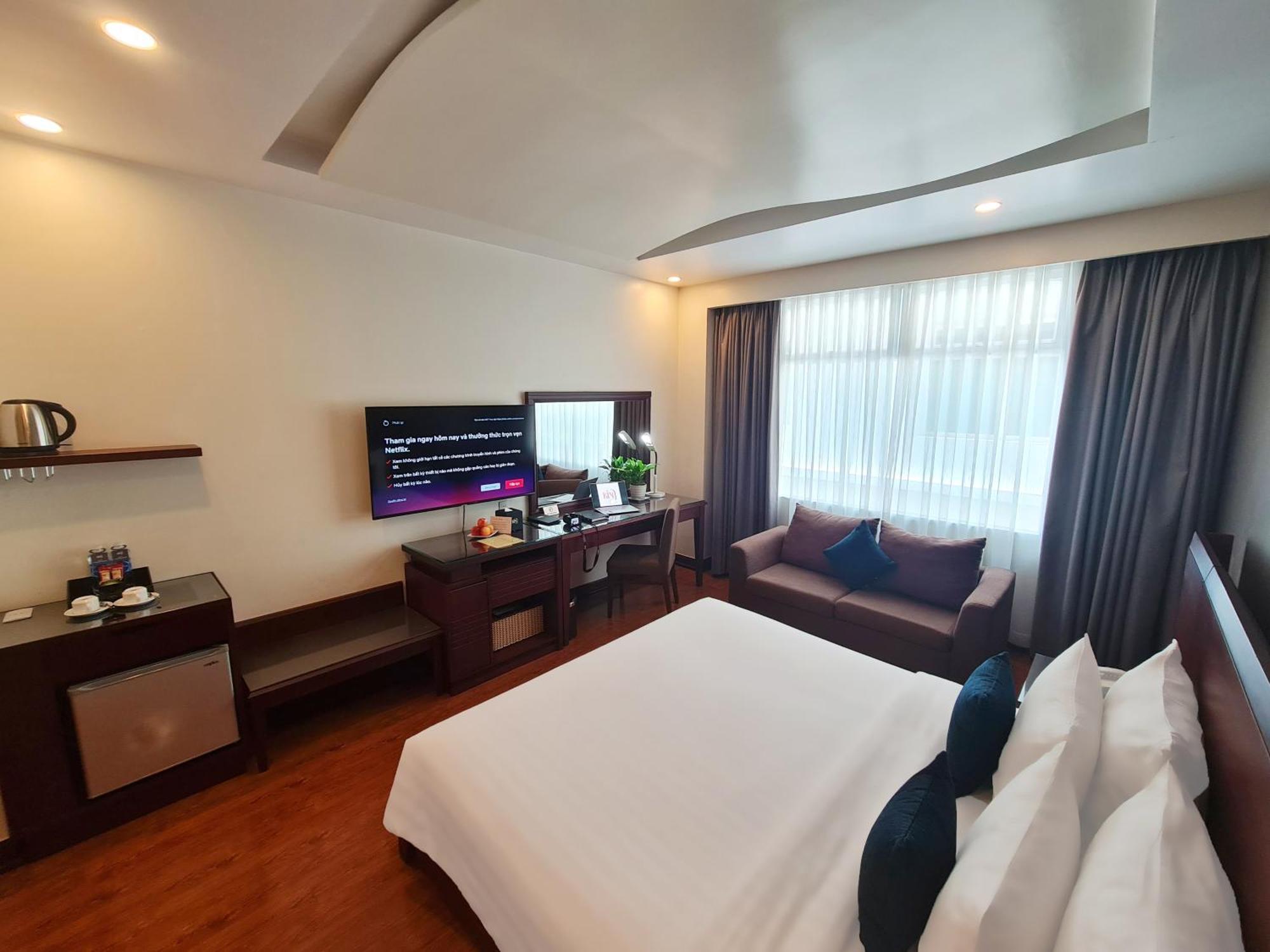 Khách sạn Kin Thi Sach