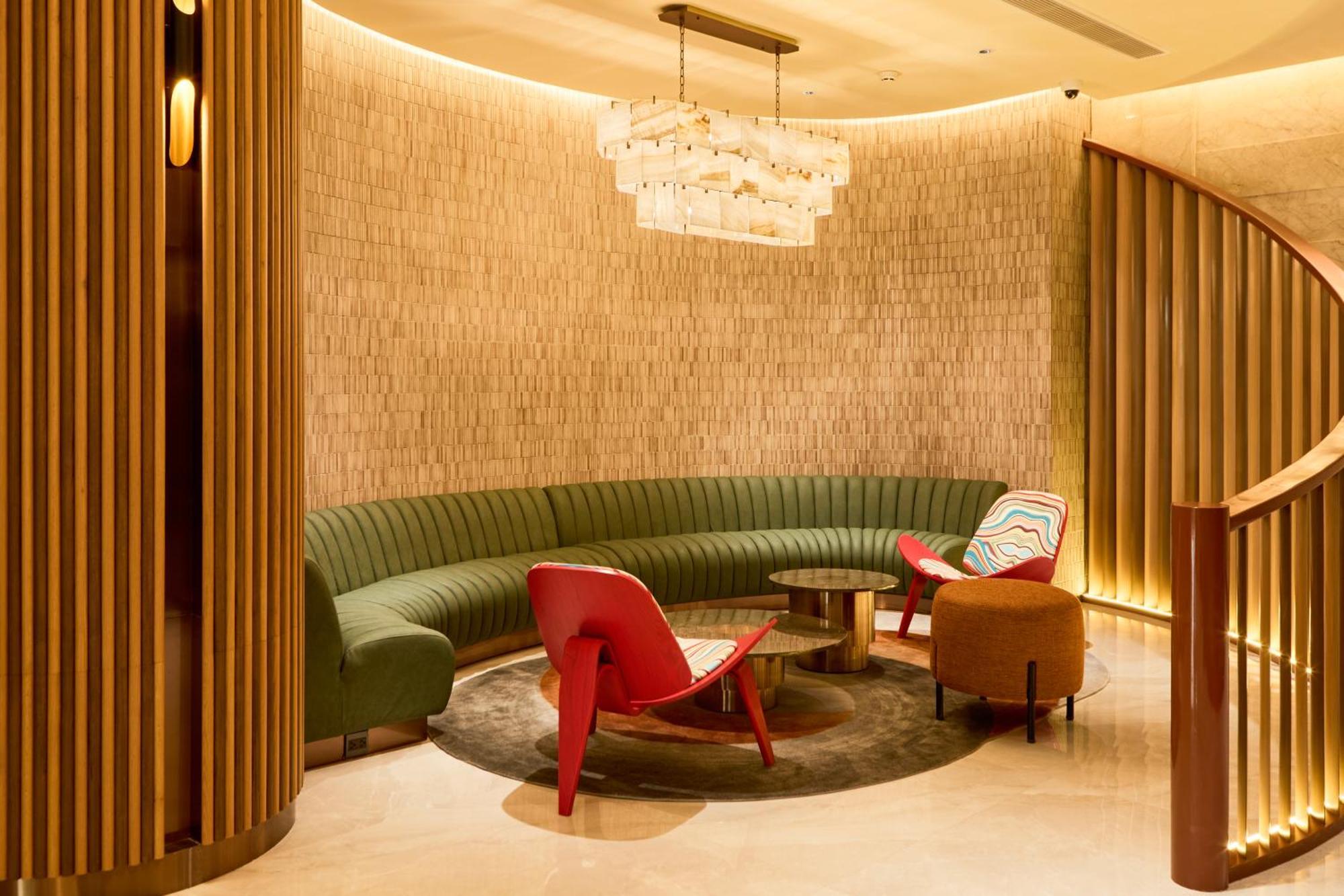 Kin Thi Sach 4* TP. Hồ Chí Minh